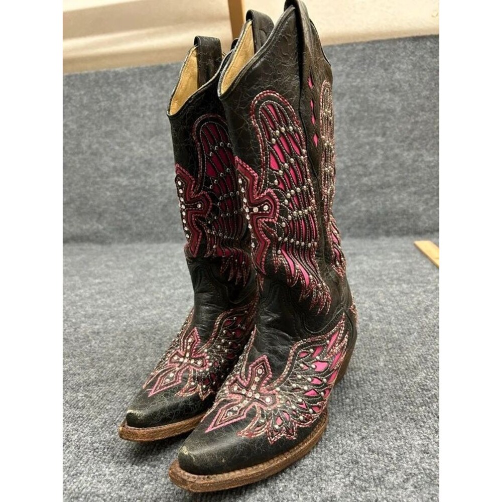 Black & Pink Embroidered Western Cowboy Boots